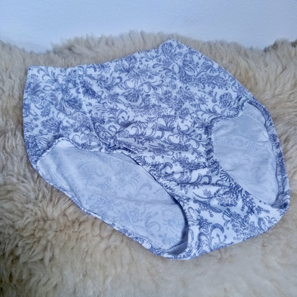 VTG LAURA ASHLEY 80s French Cut Shaper Panties SZ L RARE Panty Lavender Paisley